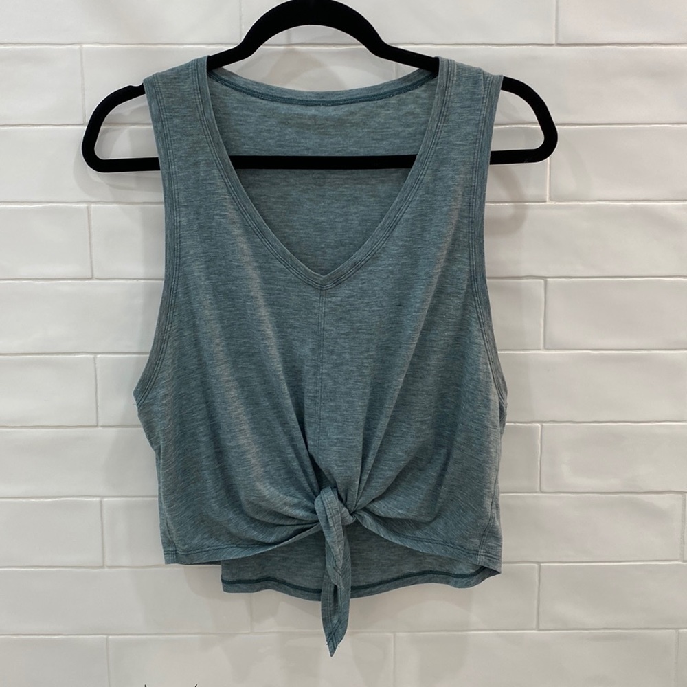 Green lulu lemon tank